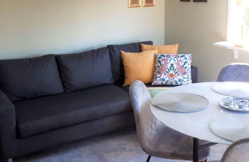 Grums House | Cozy 4-Person Holiday Home in Grums with Great Amenities