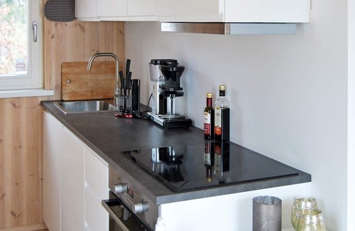 Vaster House | Ideal Holiday Home for 4 in Malmö with Breakfast Included