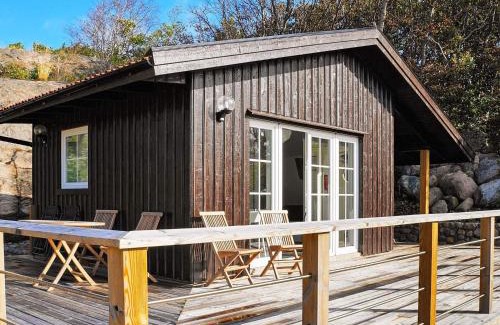 Skaerhamn House | Cozy 4-Person Holiday Home in Skärhamn - Pet & Child Friendly