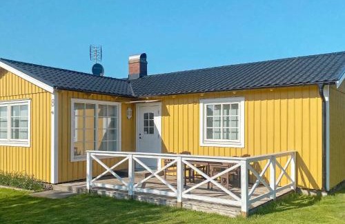 Tvaaker House | Cozy Two-Bedroom Holiday Home with Ocean View in Tvååker