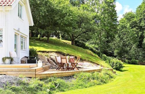 Veddige House | Family-Friendly Retreat at Holiday Home Veddige II