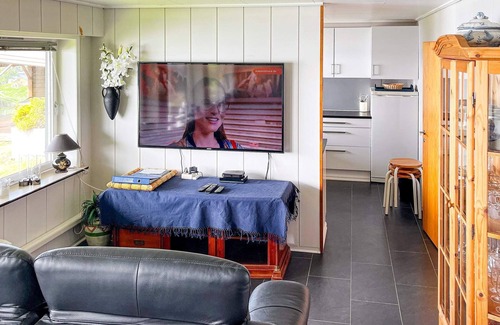 Eigersund kommune Apartment | Oceanfront Holiday Home in Egersund - Guest Rated 9.8