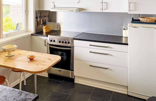 Eigersund kommune Apartment | Oceanfront Holiday Home in Egersund - Guest Rated 9.8