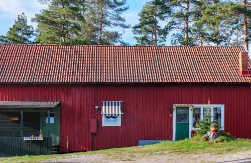 Fengersfors House | Pet-Friendly Holiday Home for 5 in Fengersfors