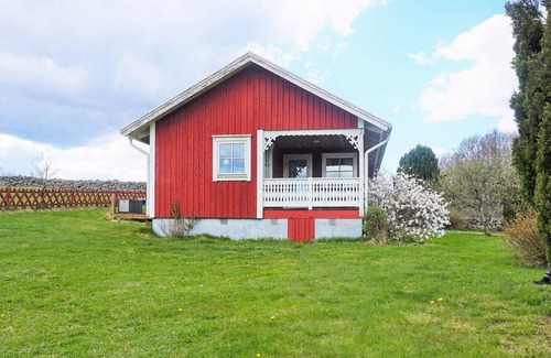 Langasjo House | Cozy Holiday Home for 4 in LÅNGASJÖ - Pet Friendly & More