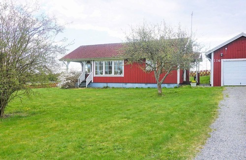 Langasjo House | Cozy Holiday Home for 4 in LÅNGASJÖ - Pet Friendly & More