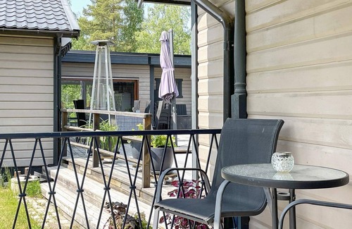 Rejmyre House | Cozy Holiday Home for 4 in Pet-Friendly Rejmyre
