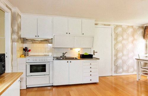 Soderakra House | Cozy 4-Person Holiday Home in SÖDERÅKRA with Kitchen