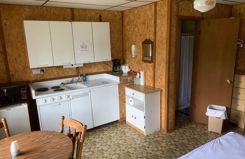 Wisconsin Dells Cabin | Cozy Cabin Retreat for 4 in Picturesque Rural Campground