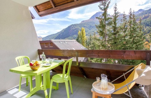 Saint-Chaffrey Apartment | Cozy 4-Person Studio with Pool and Kitchen Amenities