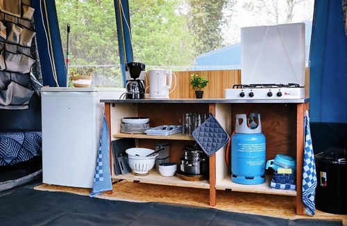 Anna Paulowna Other | Cozy 4-Person Tent on a Charming Small Campsite