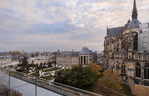 Reims City Centre House | Discover Private Home Chagall: Rated 10/10 with Spa & Dining