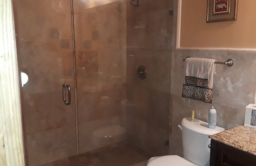 Tamiami House | #4 Private Room with pool, full and twin bed