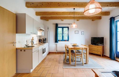 Warthe Apartment | Spacious 4-Room Apartment for Up to 6 Guests by the Ocean