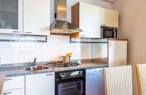 Stresa Apartment | 4-room corner apartment with 2 bathrooms in a residence with pool