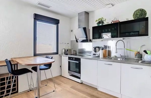 Le Cres House | 4-room house with pool