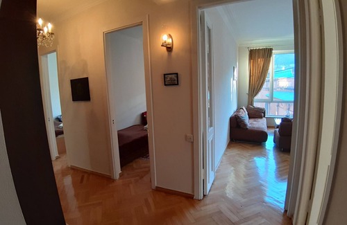 Tbilisi City Centre Apartment | Cozy 4-Room Apartment in Historic Old Town
