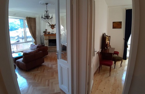Tbilisi City Centre Apartment | Cozy 4-Room Apartment in Historic Old Town