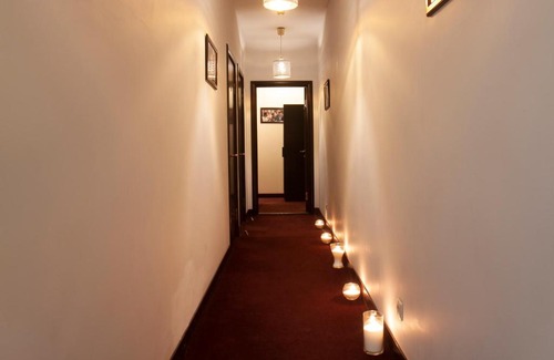 Airport District Hotel | Comfortable Stay at 4 Rooms Hotel with Breakfast & Hot Tub