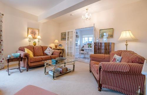 Lavenham Apartment | Discover 4 Ropers Court: Top Rated Stay in Lavenham