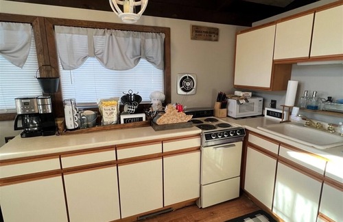 West Bridgton Cottage | Idyllic 4 Season Cottage with Water Access to Moose Pond