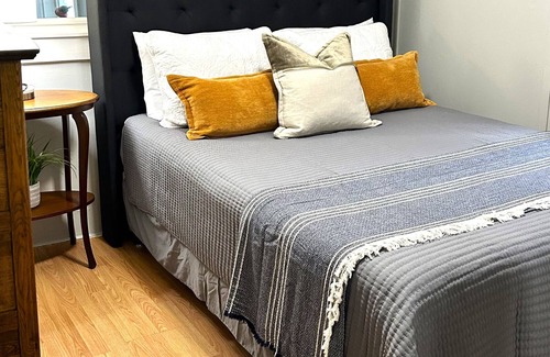 Bradford House | Delightful 4 Season Getaway in Bradford NH for Families