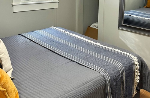 Bradford House | Delightful 4 Season Getaway in Bradford NH for Families