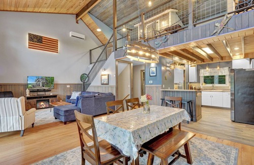 Lily Dale Cottage | Unforgettable Lakeside Retreat at The Dragonfly Inn & Resort