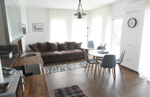Balatonszarszo Apartment | 4 Seasons Apartman