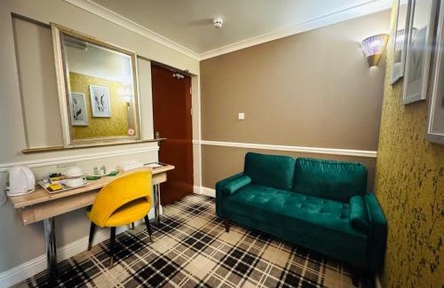 Epping Hotel | Cozy 4 Sisters Inn: Family-Friendly Stay with Great Reviews