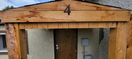 North Star House | Relax at 4 Slumber Village - AK Outback, Pet Friendly Retreat