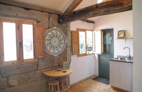 Ponte Caldelas Apartment | Pet-Friendly 4 Soles: Enjoy Poolside Comfort & Breakfast