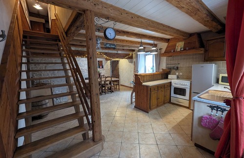 Vertamboz House | Inviting 4-Star Cottage Near Waterfalls and Lakes
