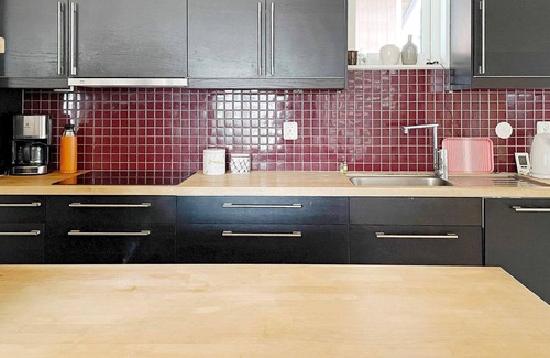Klintehamn House | Cozy 4-Star Holiday Home with Ocean View in Klintehamn