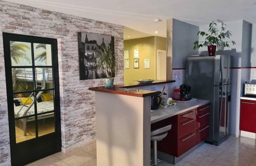 Biganos Villa | 4-Star Villa with Heated Pool in Arcachon Basin