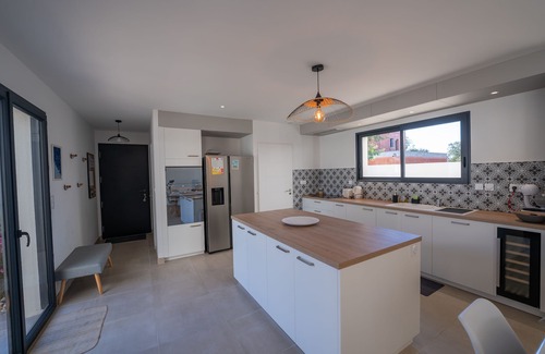 Vaux-sur-Mer Villa | Guest Rated: 9.8 Villa with Ocean View, Steps from Nauzan Beach
