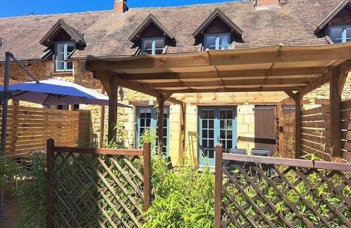 Saint-Aubin-de-Nabirat House | Family-Friendly 4 Stone Gites with Pool & Fun Activities