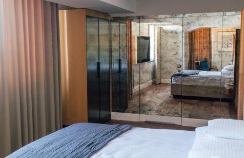 Pszczyna Apartment | Discover 4 Strony Apartments with Spa & Hot Tub Access