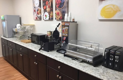 Window Rock Hotel | Discover Comfort Near Navajo Nation with Free Breakfast!
