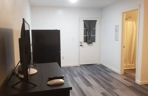 Orchidlands Estates Apartment | Guest Rated 10/10: Oceanfront Self Check-In Getaway