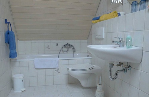 Zarten Apartment | Family-Friendly 4 Zimmer Fewo Groß on Ferieninsel Dreisam
