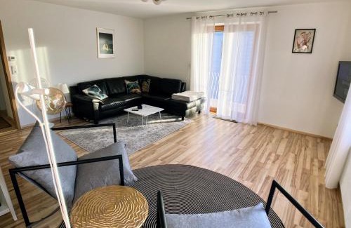 Gramsham Apartment | Bright and Modern Family Apartment with 6 Sleeping Spots