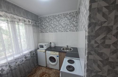 Semey Apartment | Budget-Friendly Stay at 40 квартал - Family Welcoming