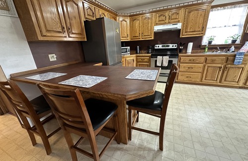 New Oxford House | Charming Barndominium on 40 Acres Near Gettysburg