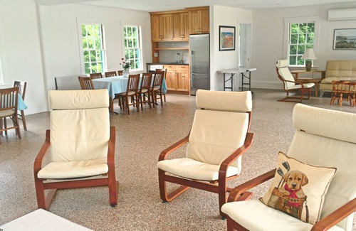 Bridgton House | Idyllic Beachfront Estate for Family Reunions & Retreats