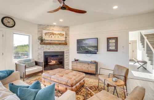 Glenwood Springs House | Contemporary Retreat with Balcony Views and Cozy Fireplace