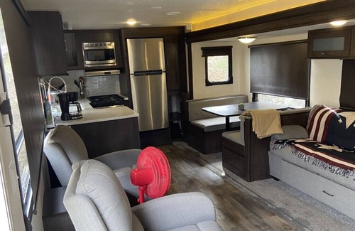 Frazier Park House | 40-foot Recreational Vehicle