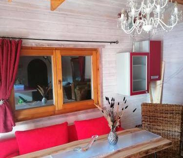 Vielau Apartment | Spacious 40 m² Apartment with Kitchen for 6 Guests