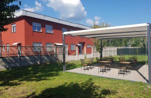 Tavernerio Bed & Breakfast | Delightful Bed and Breakfast with Pet-Friendly Amenities