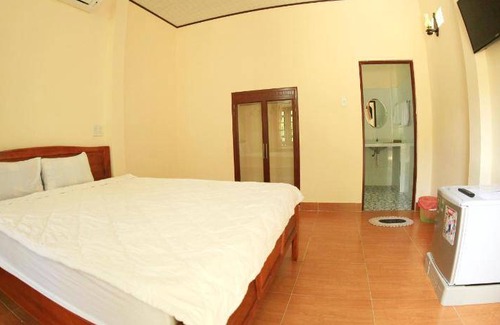 Central Mui Ne Beach Bed & Breakfast | Cozy 5-Star Bed and Breakfast for Up to 6 Guests